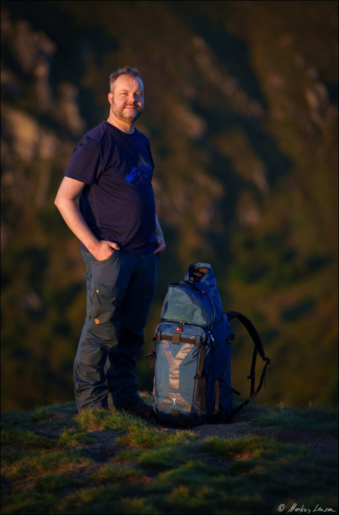 Naturfotograf Markus Lenzen mit Nya-Evo Ford 60C Fotorucksack in den französichen Vogesen.